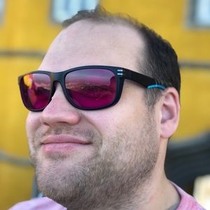 Meet your Posher, Cameron